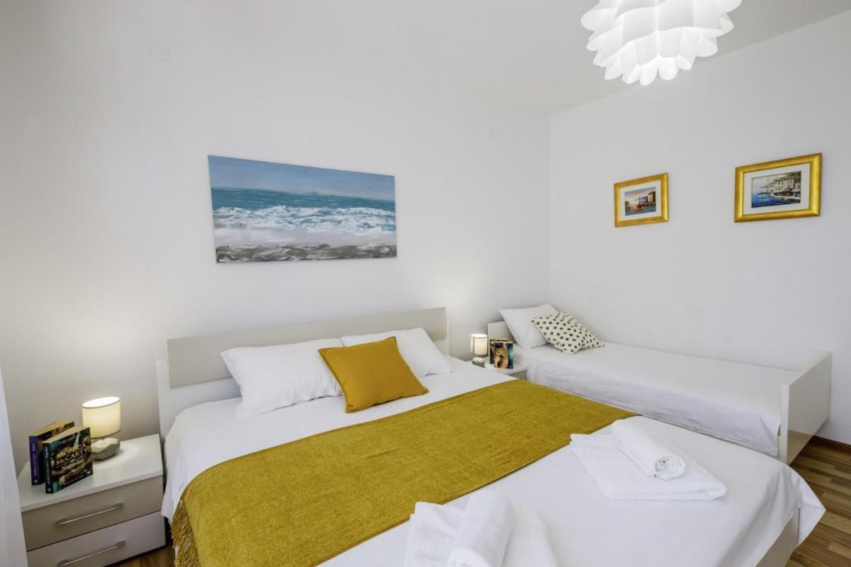 Ani In Trogir * Mittel-Dalmatien Hotell Donji Seget Eksteriør bilde