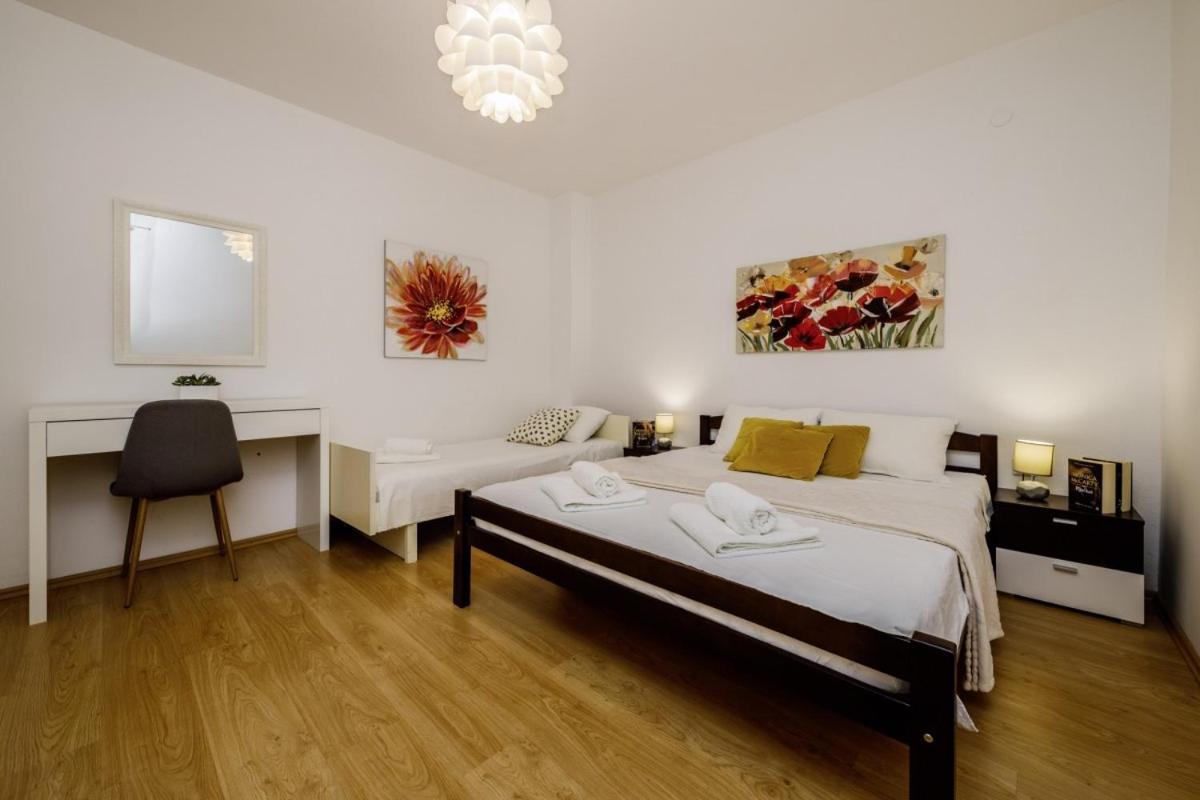Ani In Trogir * Mittel-Dalmatien Hotell Donji Seget Eksteriør bilde