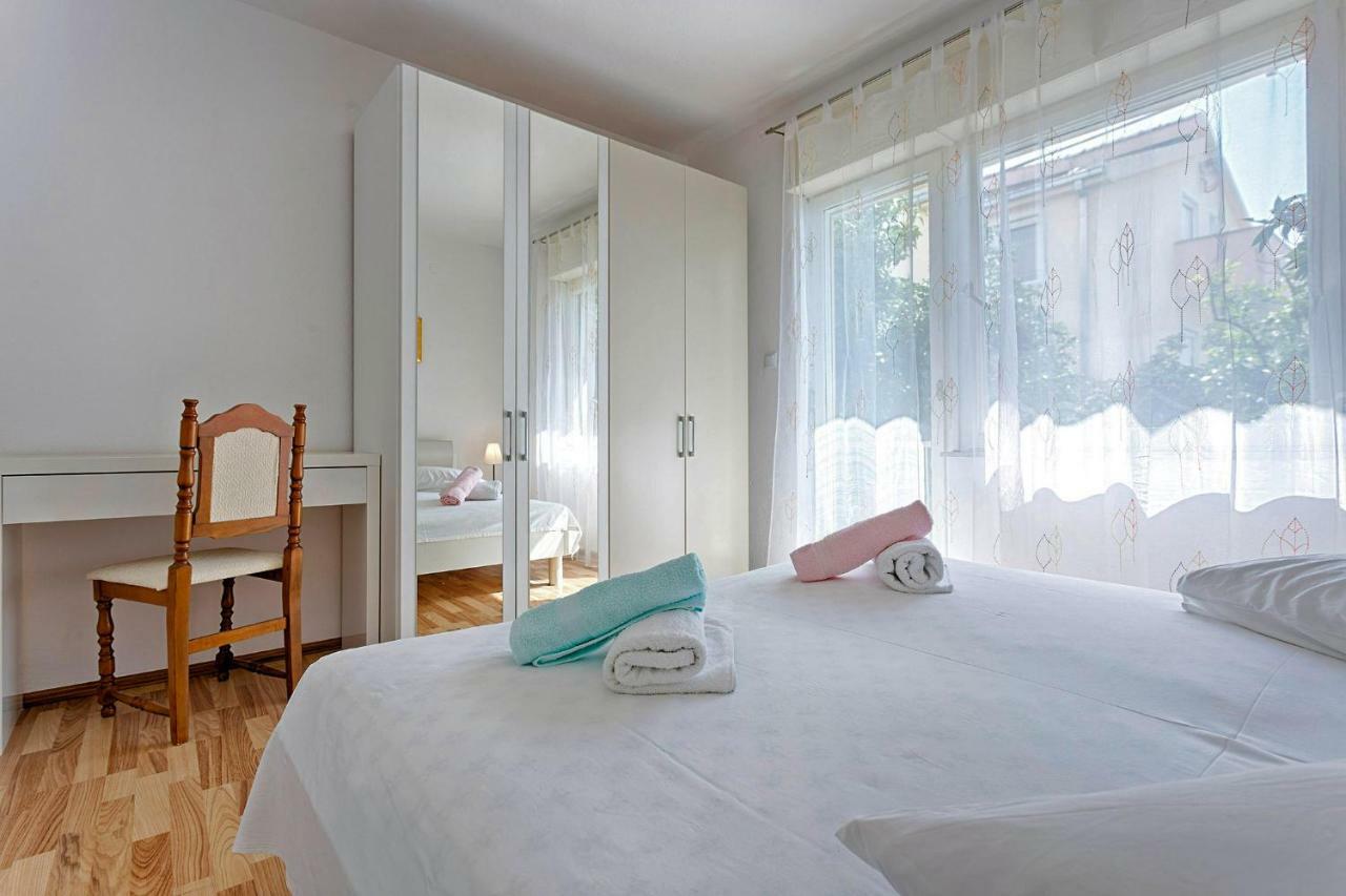 Ani In Trogir * Mittel-Dalmatien Hotell Donji Seget Eksteriør bilde